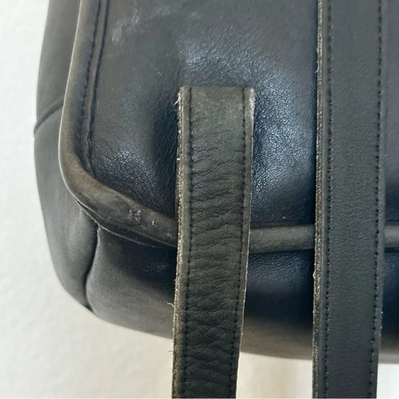 Vintage Coach Black Leather Daypack (#9960) - Picture 5 of 5